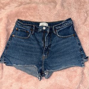 Abercrombie and Fitch Mom Short High Rise
